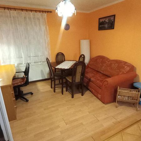 Hannah - Relax Dom Pod Orechom Apartman2 Travnica Exterior photo